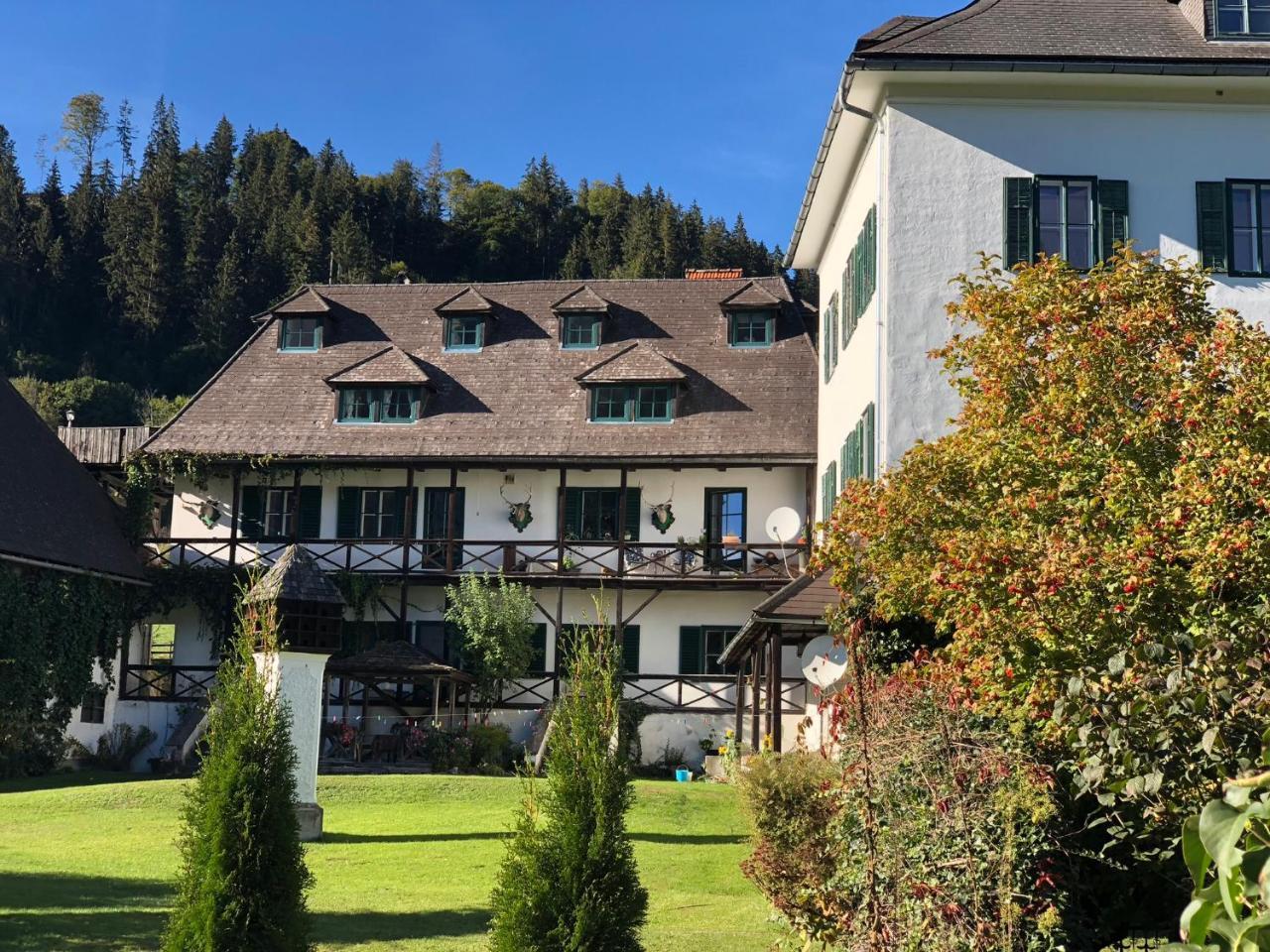 Schloss Gstatt Oblarn Exteriör bild
